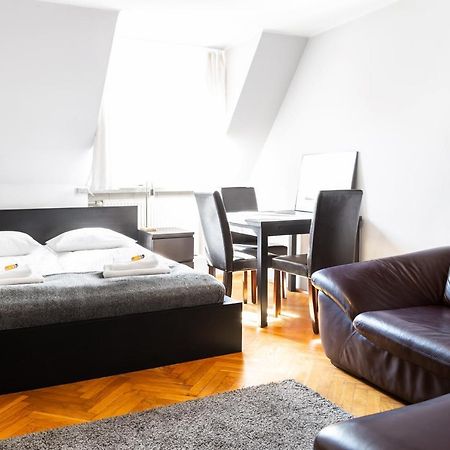 2 Bedroom Apartment, Heart Of Krakow Tomasza St المظهر الخارجي الصورة
